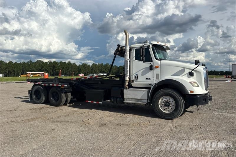 International HX615 6x4 Roll-Off Truck Komunalni kamioni