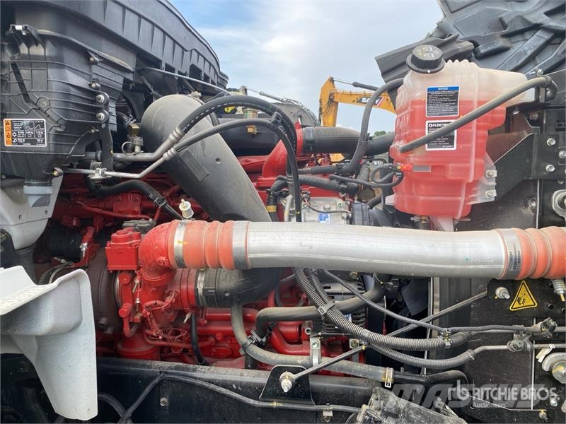 International HX620 Ohjaamot ja sisustat