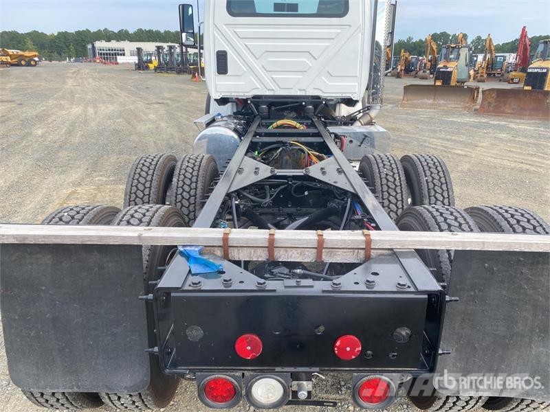 International HX620 Ohjaamot ja sisustat