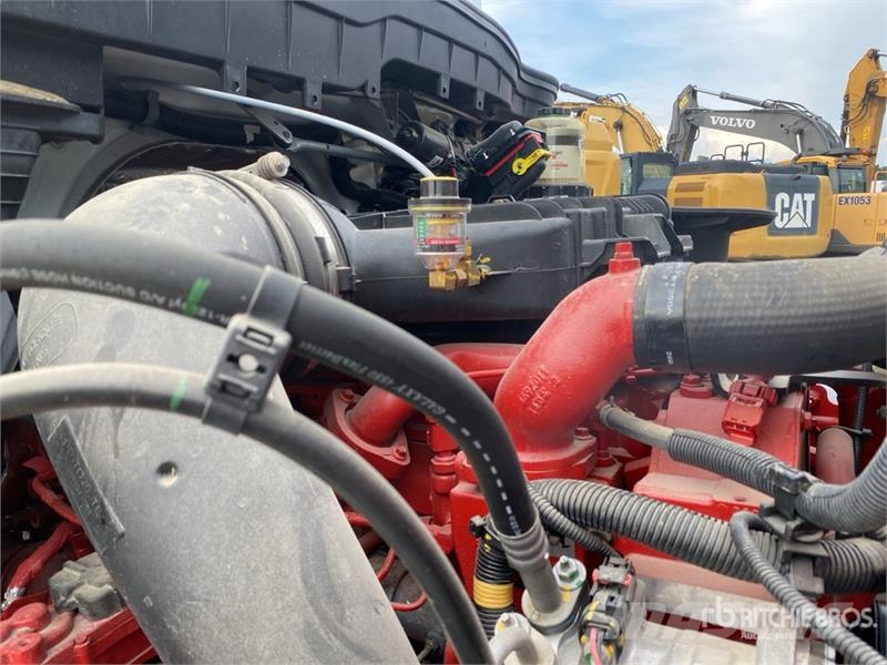 International HX620 Ohjaamot ja sisustat