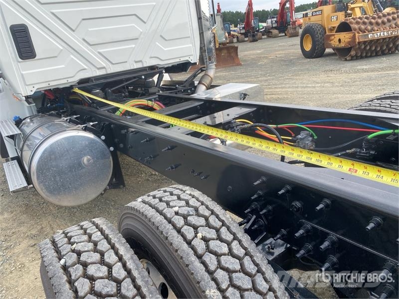 International HX620 Ohjaamot ja sisustat