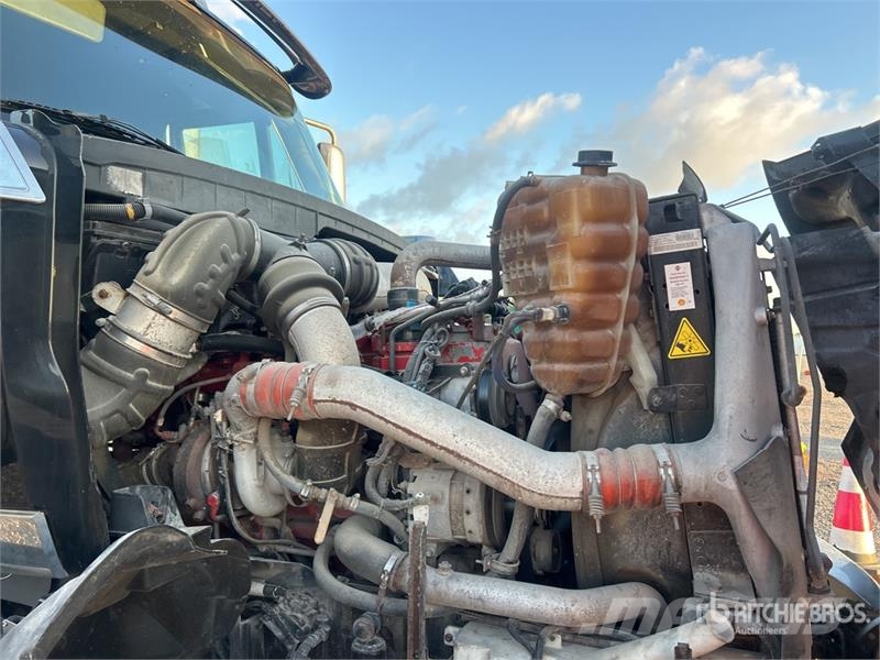 International LoneStar 6x4 T/A Sleeper Truck Tractor Motrici e Trattori Stradali