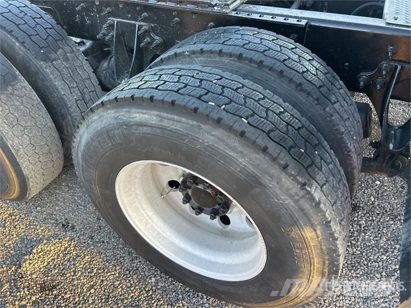 International LoneStar 6x4 T/A Sleeper Truck Tractor Motrici e Trattori Stradali