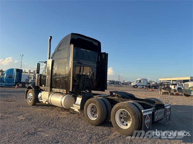 International LoneStar 6x4 T/A Sleeper Truck Tractor Motrici e Trattori Stradali