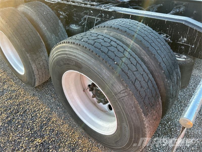 International LoneStar 6x4 T/A Sleeper Truck Tractor Motrici e Trattori Stradali