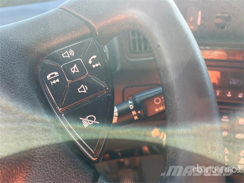 International LT625 Седельные тягачи