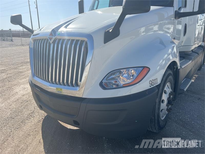 International LT625 트랙터 유닛
