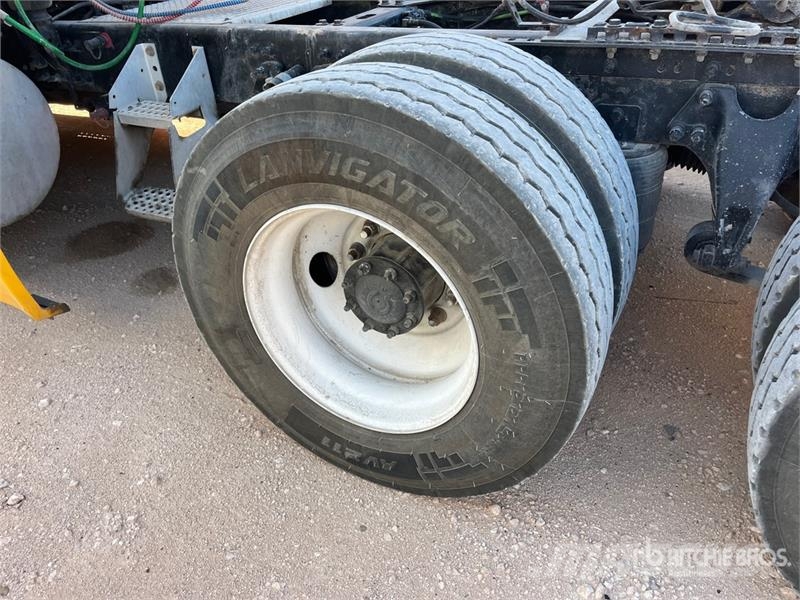 International LT625 Седельные тягачи