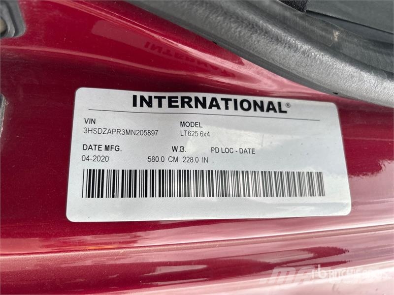 International LT625 Тягачі