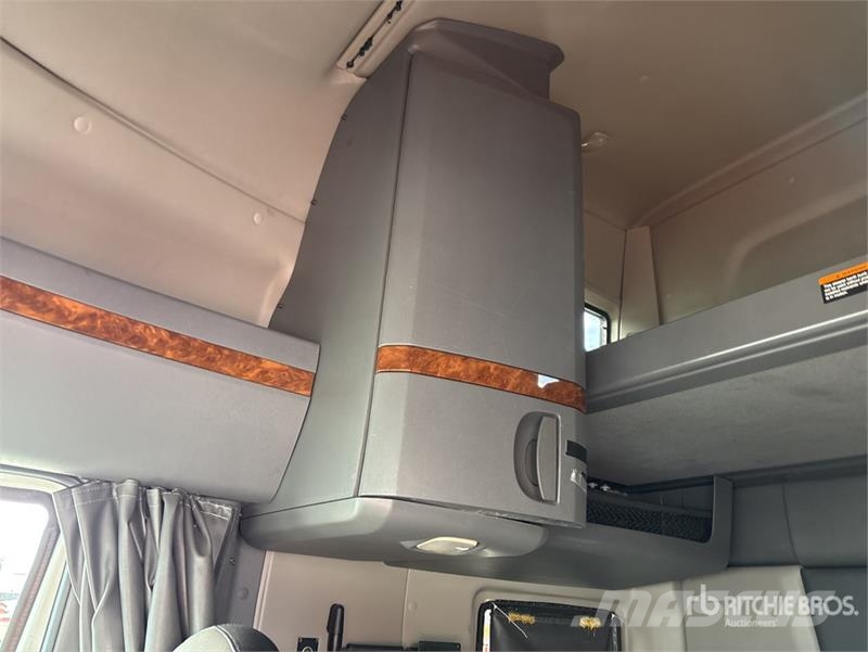 International LT625 Prime Movers