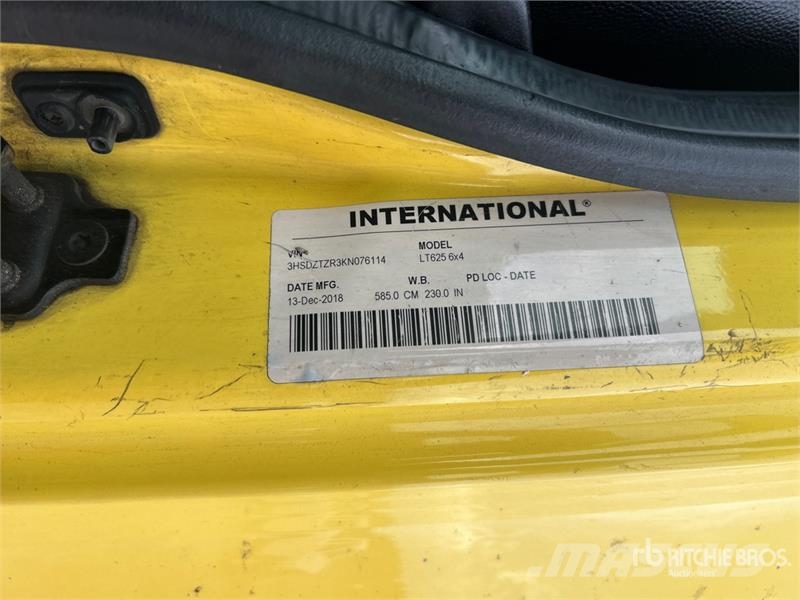 International LT625 Тягачі