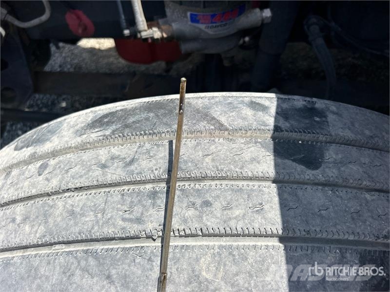 International LT625 트랙터 유닛