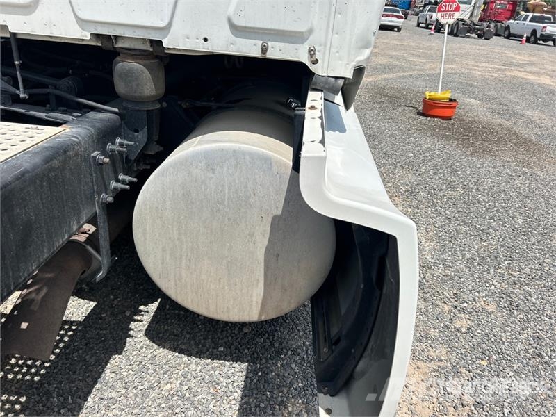 International LT625 트랙터 유닛
