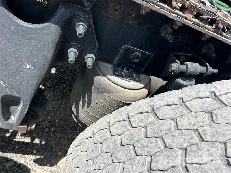 International LT625 트랙터 유닛