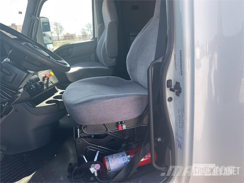 International LT625 트랙터 유닛