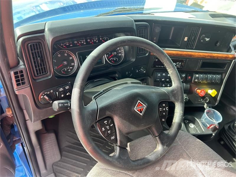 International LT625 Тягачі