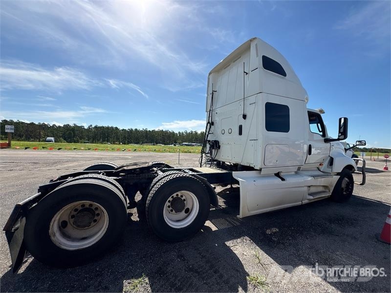 International LT625 트랙터 유닛