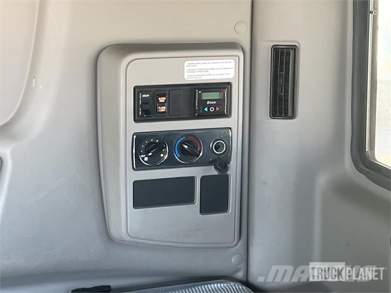 International LT625 트랙터 유닛