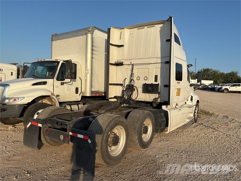 International LT625 트랙터 유닛