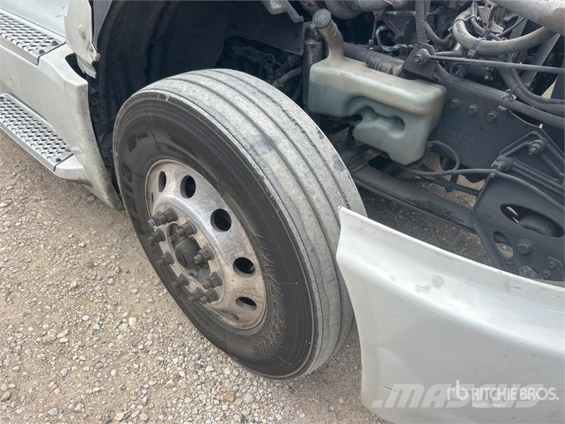 International LT625 트랙터 유닛