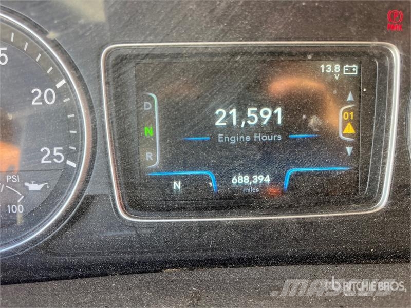 International LT625 Седельные тягачи