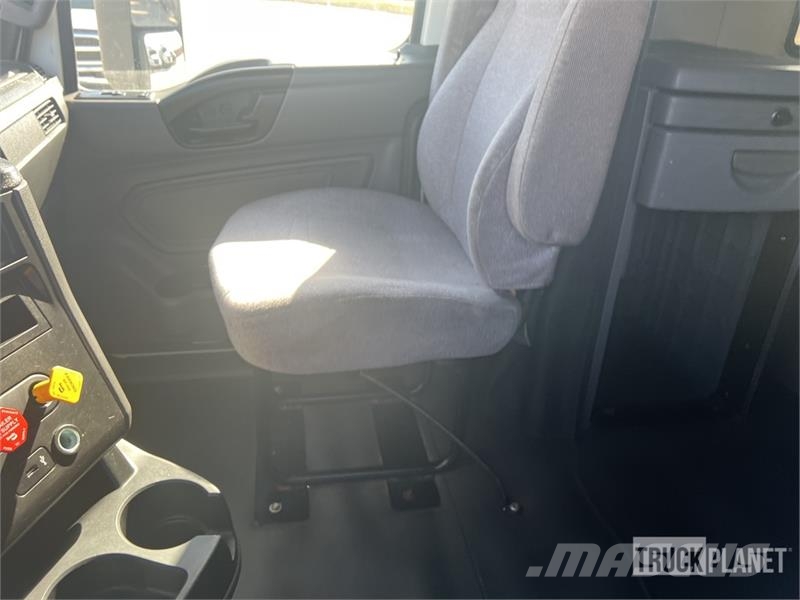 International LT625 트랙터 유닛