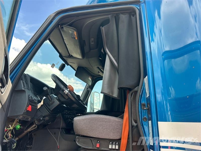 International LT625 Prime Movers