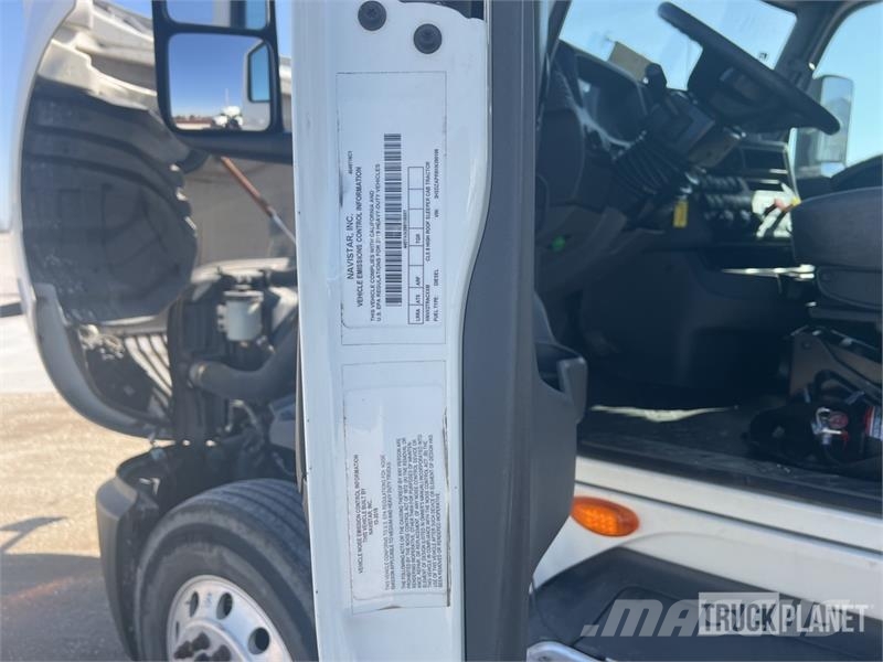 International LT625 트랙터 유닛