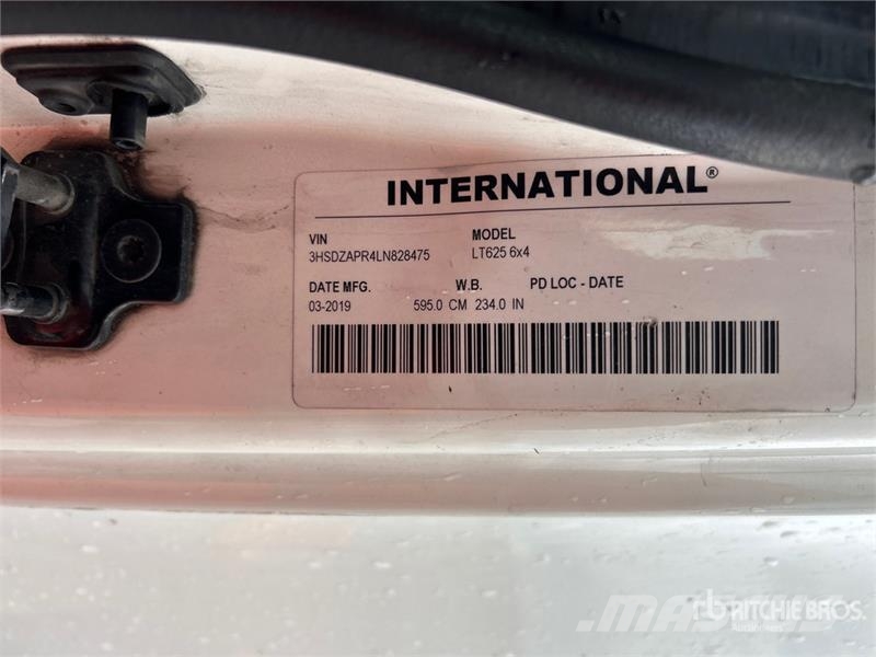 International LT625 Autotractoare