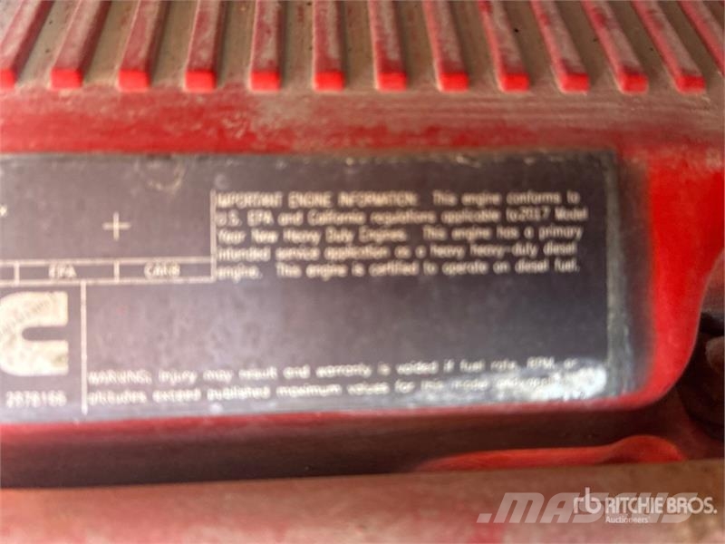 International LT625 Седельные тягачи