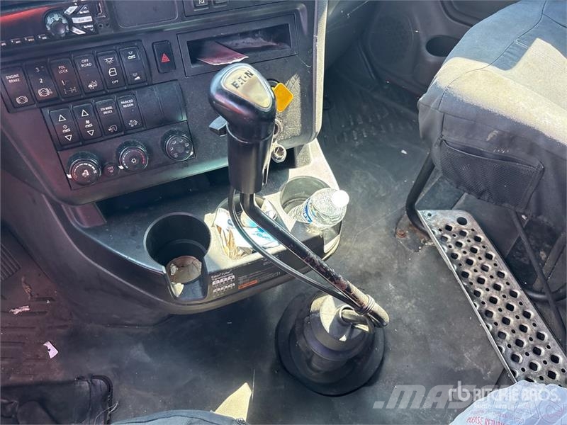 International LT625 Motrici e Trattori Stradali