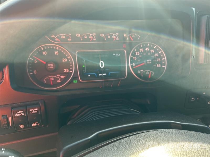 International LT625 Тягачі