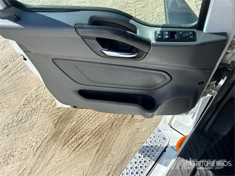 International LT625 Седельные тягачи