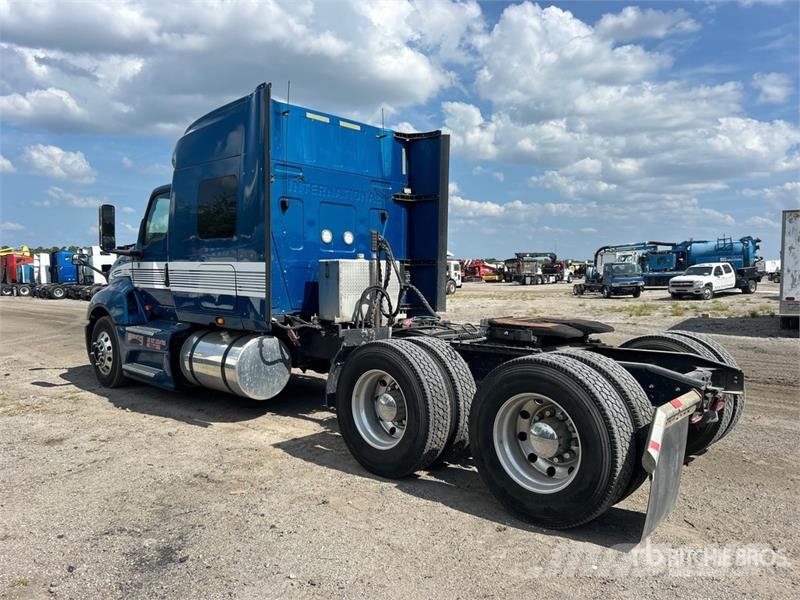 International LT625 Prime Movers