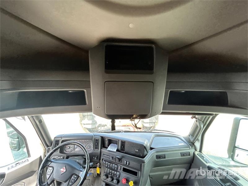 International LT625 트랙터 유닛