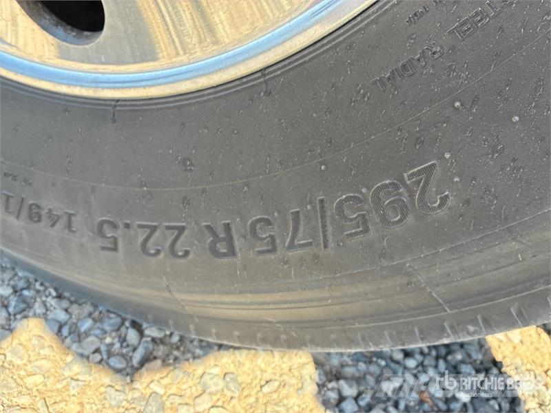 International LT625 Седельные тягачи