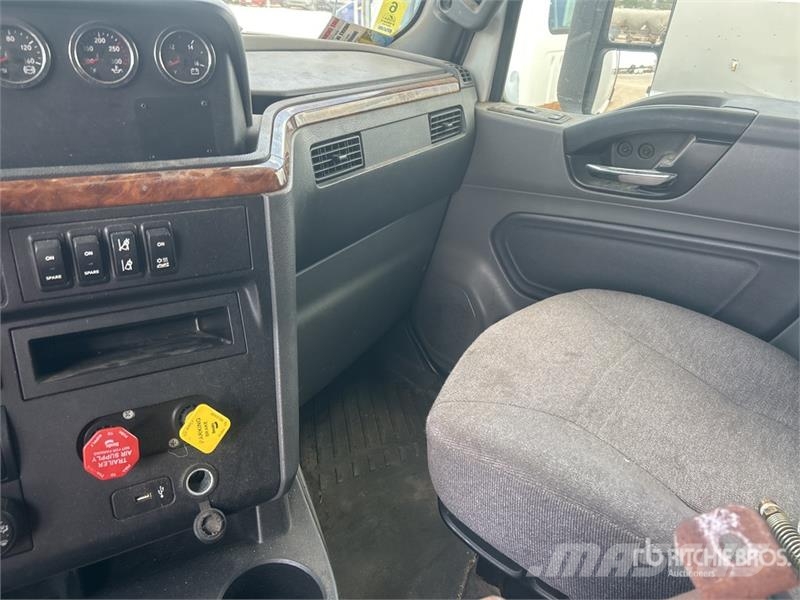 International LT625 트랙터 유닛