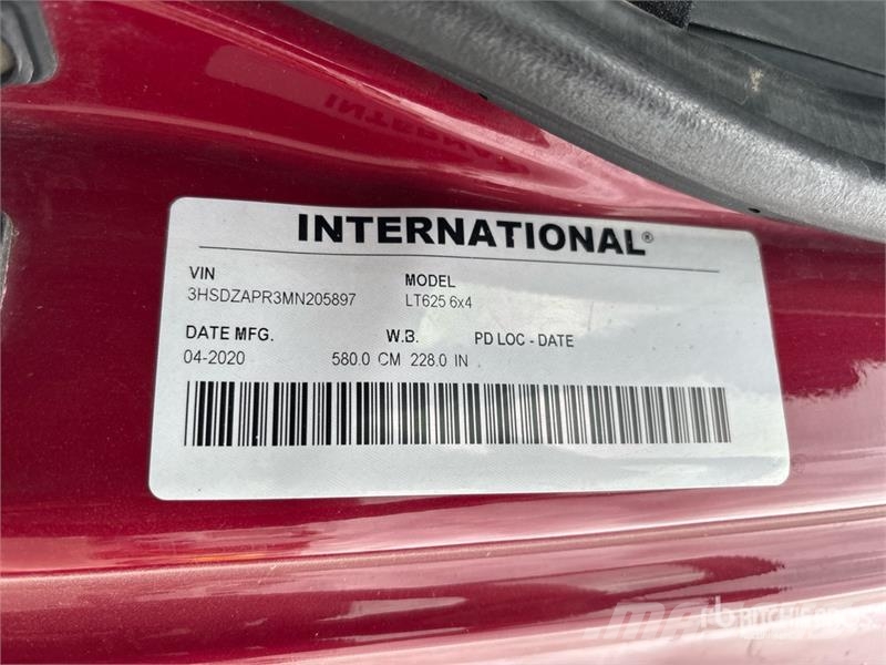 International LT625 Тягачі