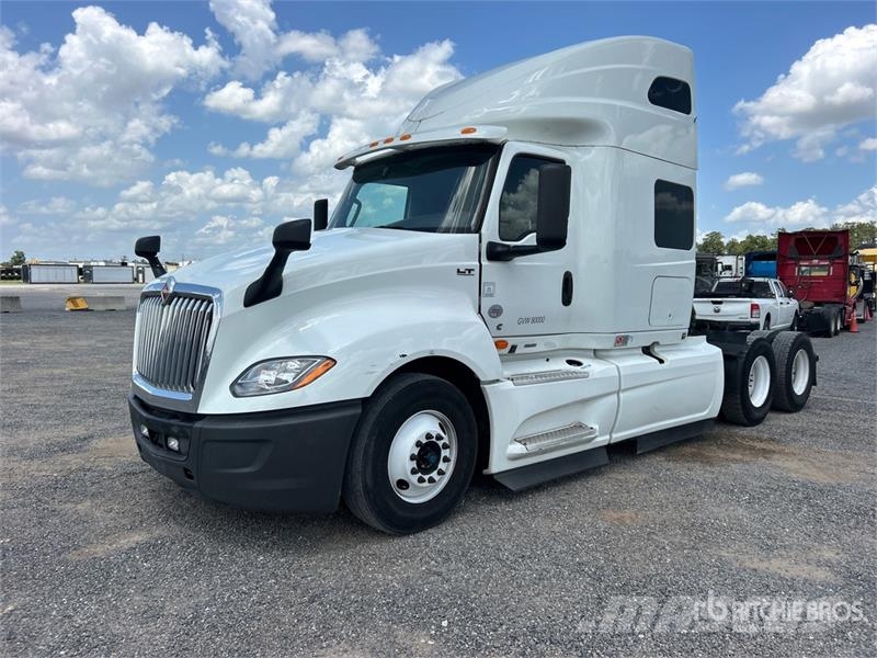 International LT625 트랙터 유닛