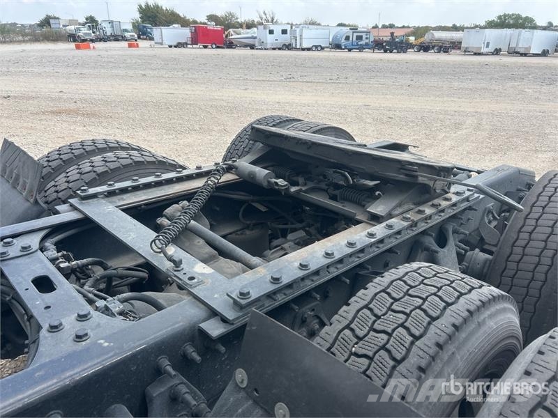 International LT625 트랙터 유닛