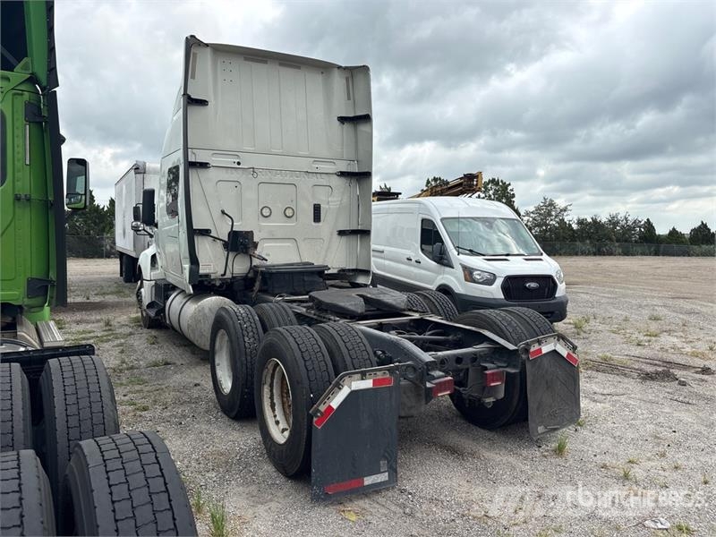 International LT625 Autotractoare