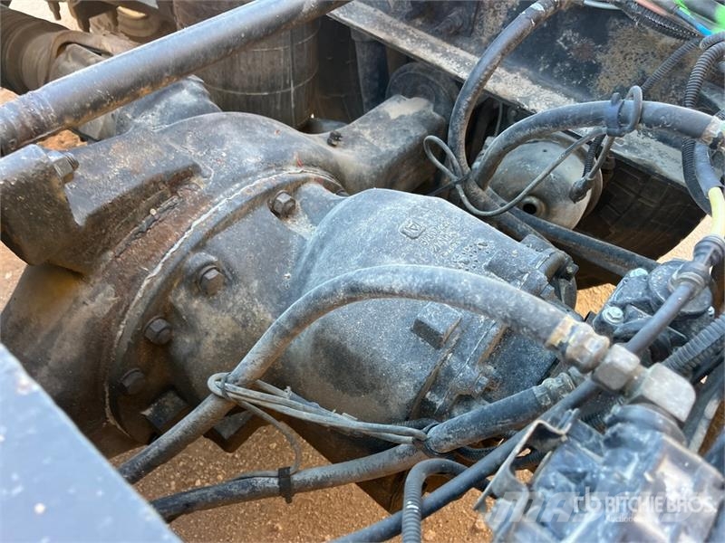 International LT625 Седельные тягачи