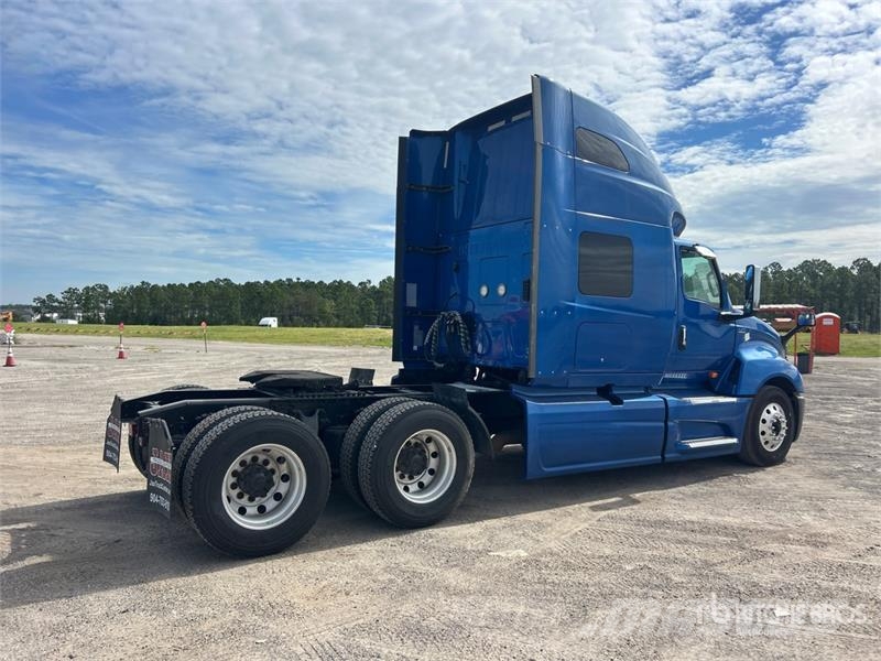 International LT625 Тягачі