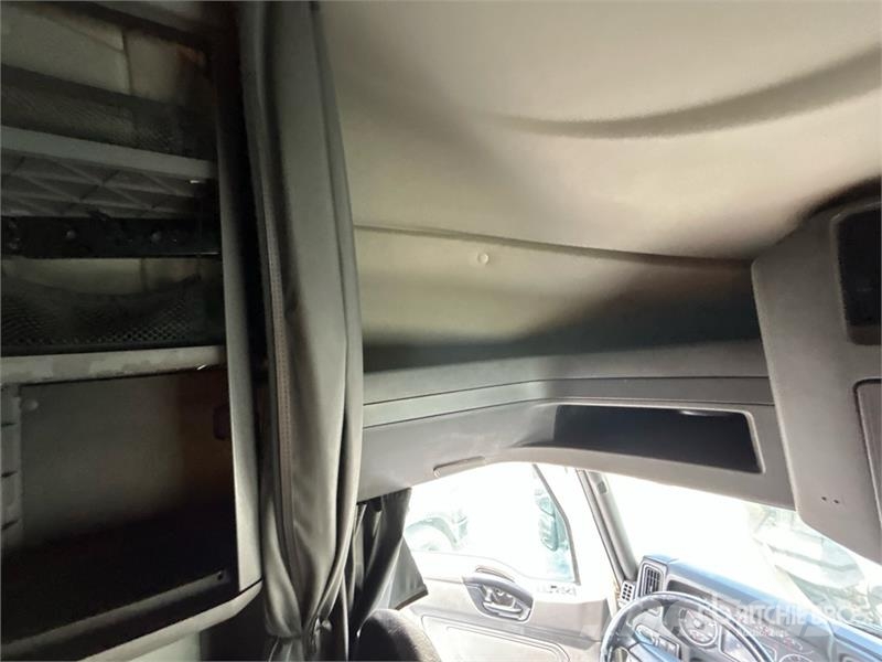International LT625 트랙터 유닛