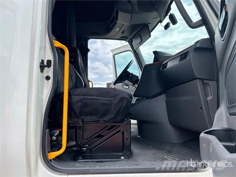 International LT625 Traktorske jedinice