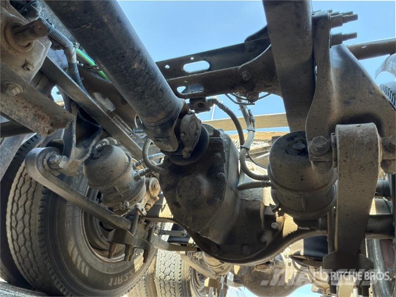 International LT625 وحدات الجر