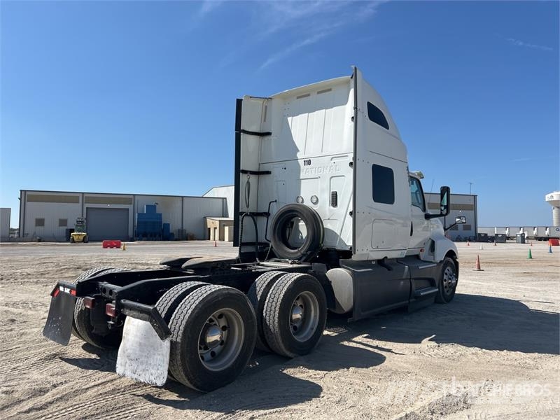International LT625 Autotractoare