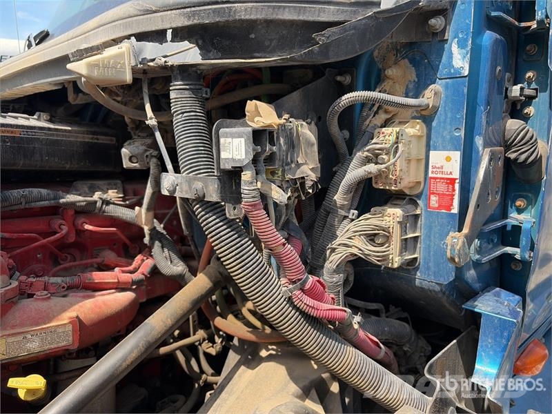 International LT625 وحدات الجر