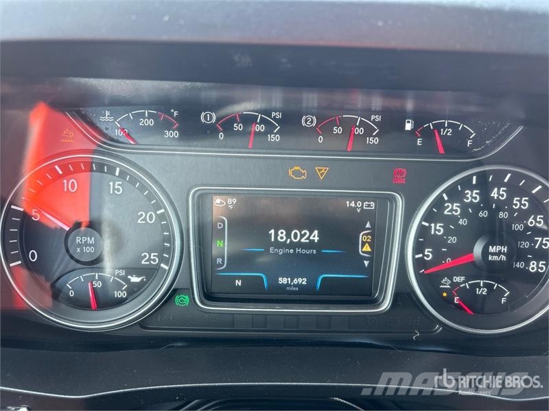 International LT625 Тягачі