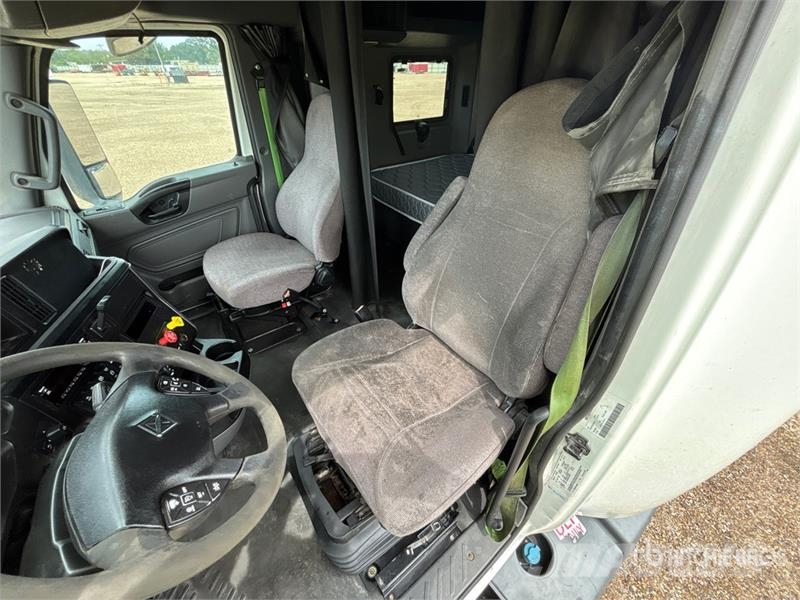 International LT625 트랙터 유닛